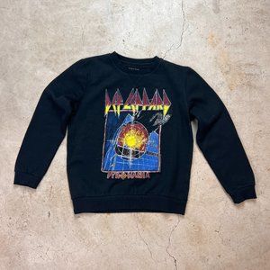 Reworked Def Leppard Rock Band Logo Kids Crewneck Sweatshirt - Size 9/10
